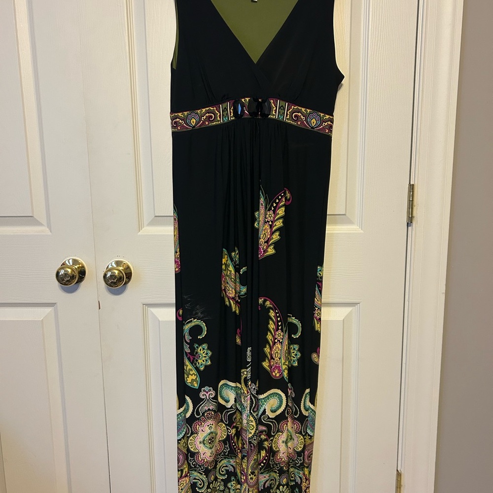 Sandra Darren Black and Multicolor Paisley Maxi Dress